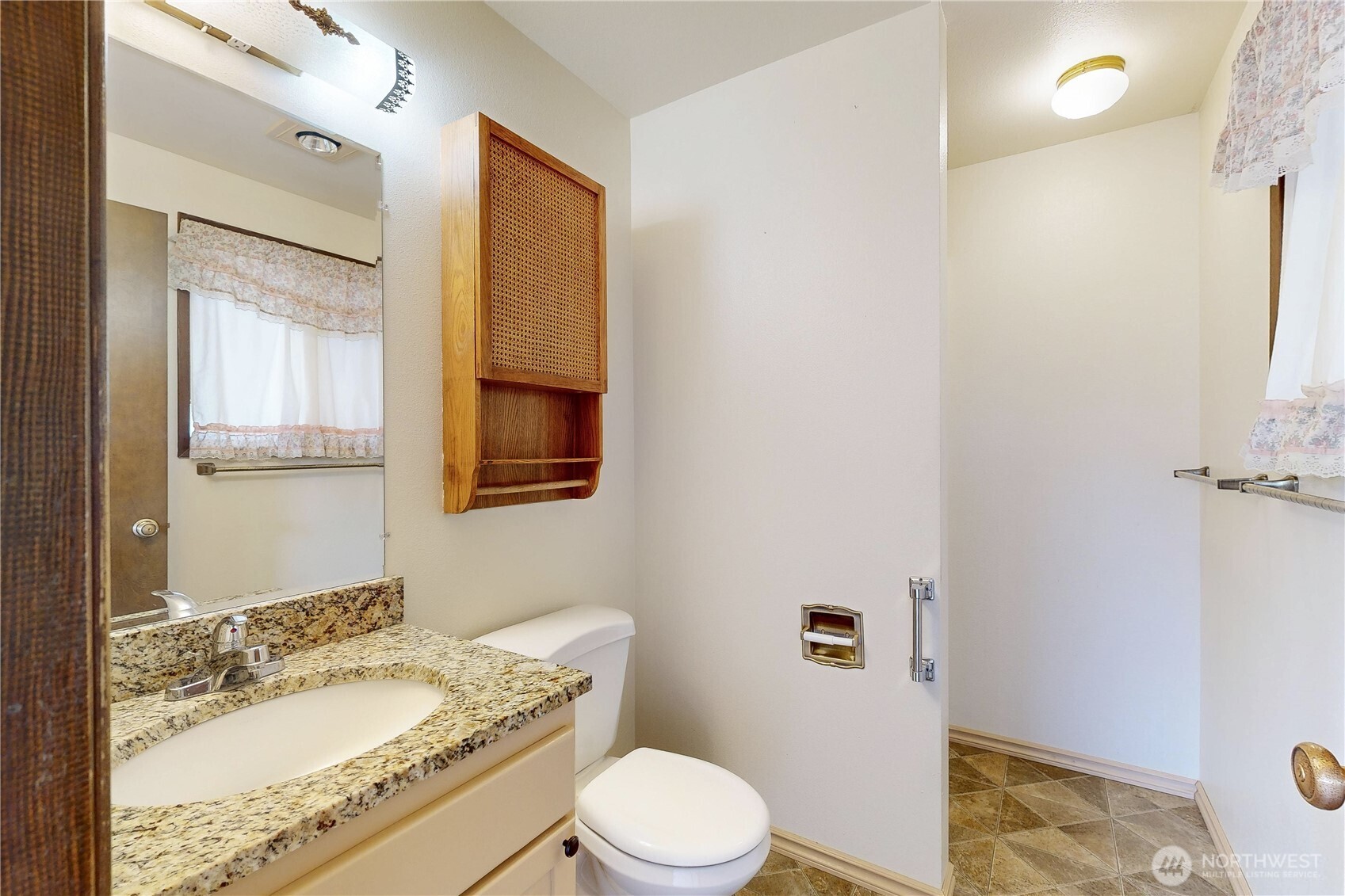 2287 Granite Drive Property Photo 14