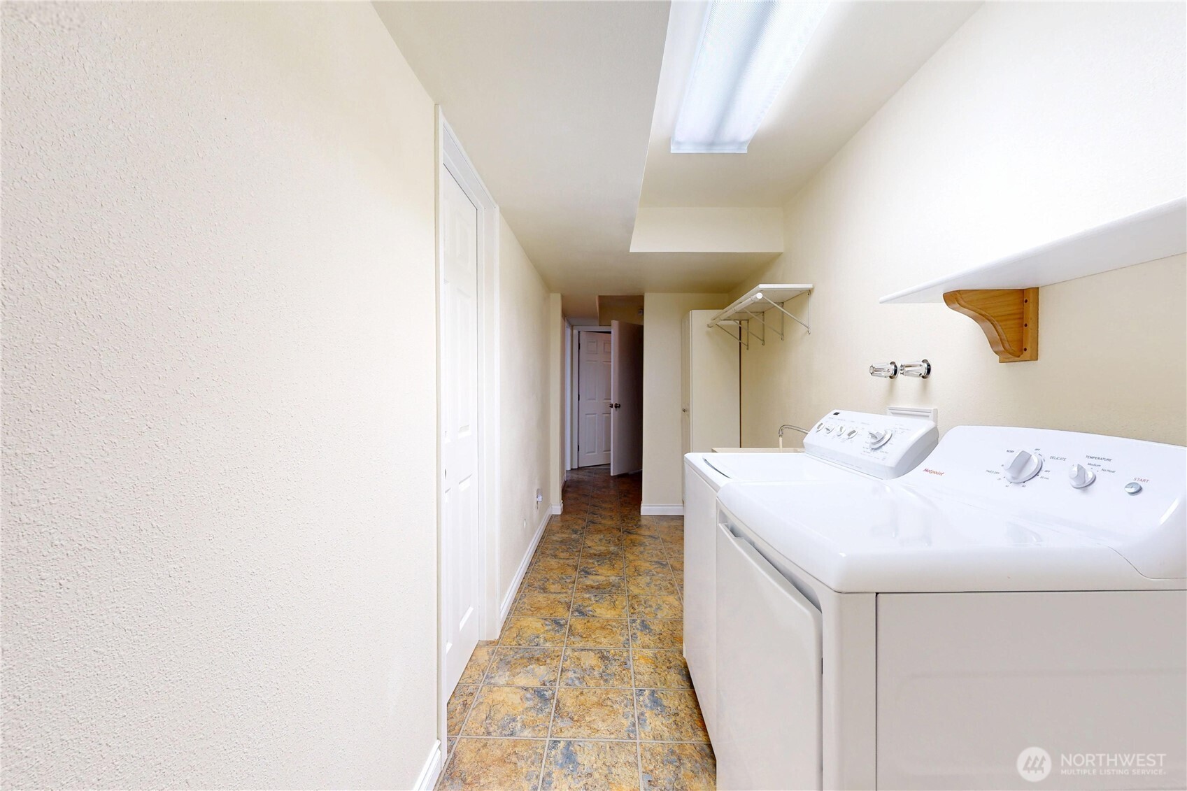 2287 Granite Drive Property Photo 21