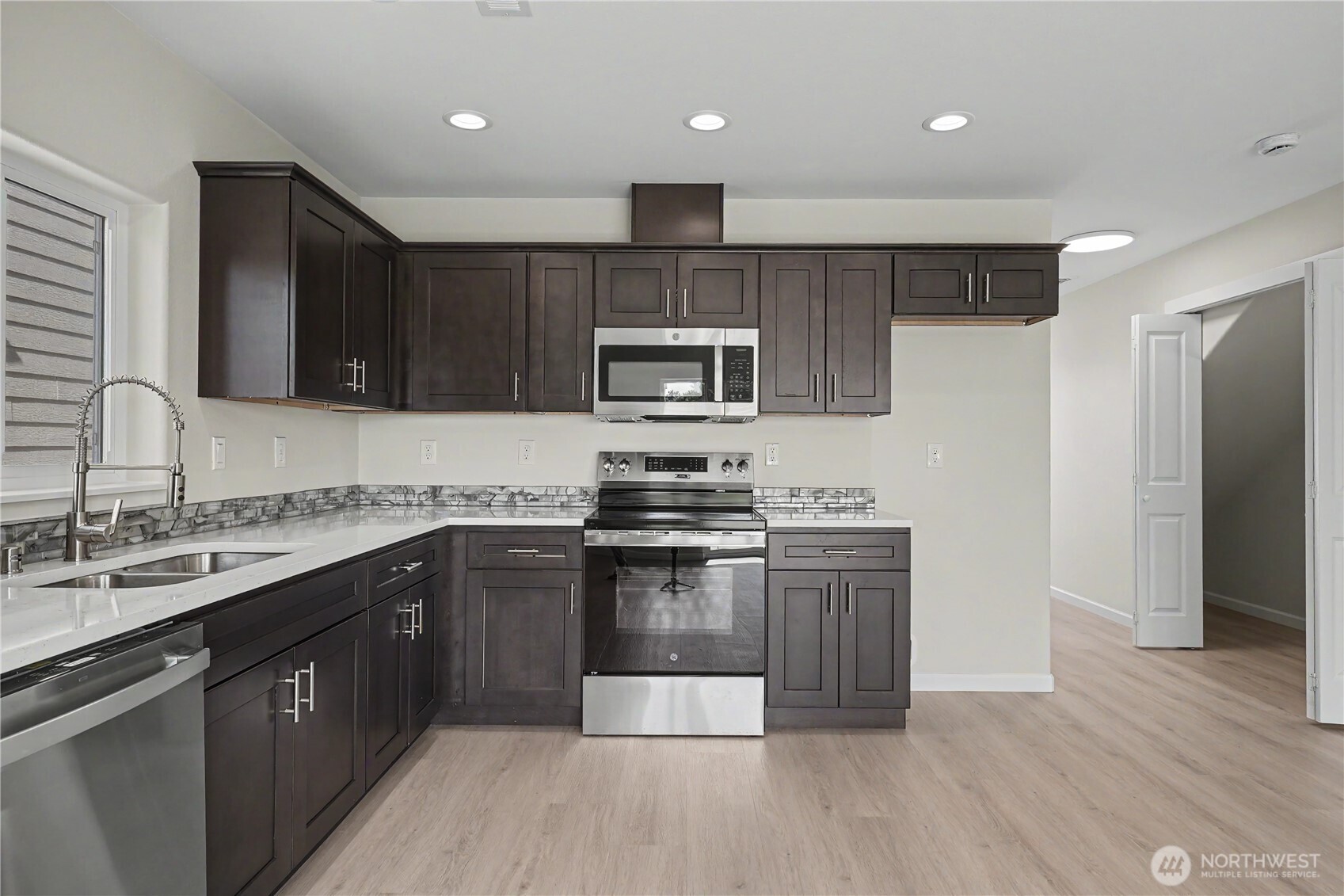 415 N Fifth Avenue Property Photo 3