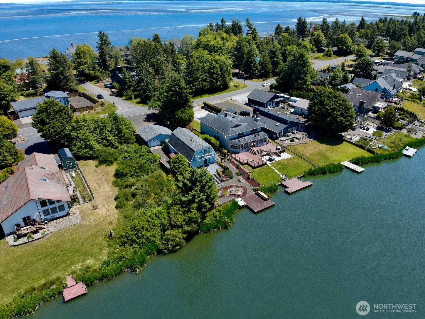 417 Duck Lake Drive Property Photo 4