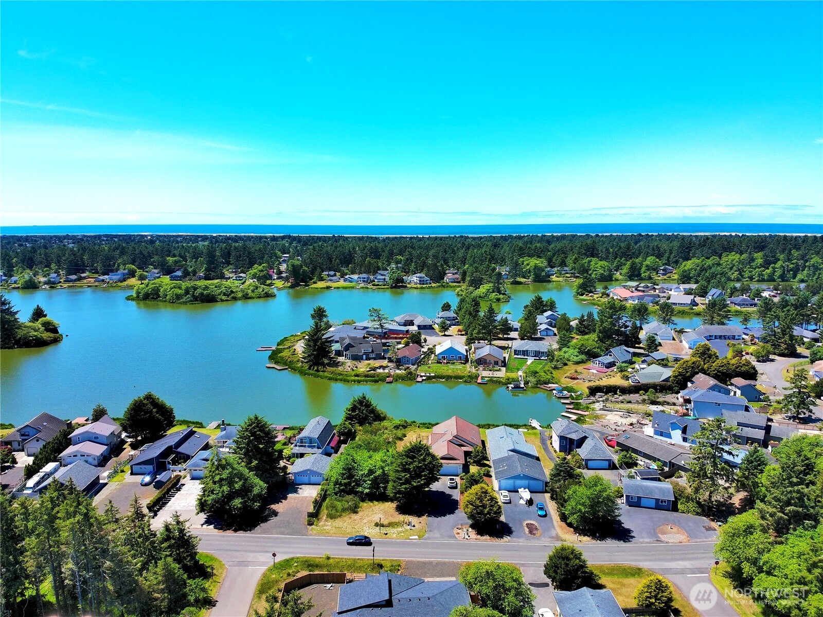 417 Duck Lake Drive Property Photo 8