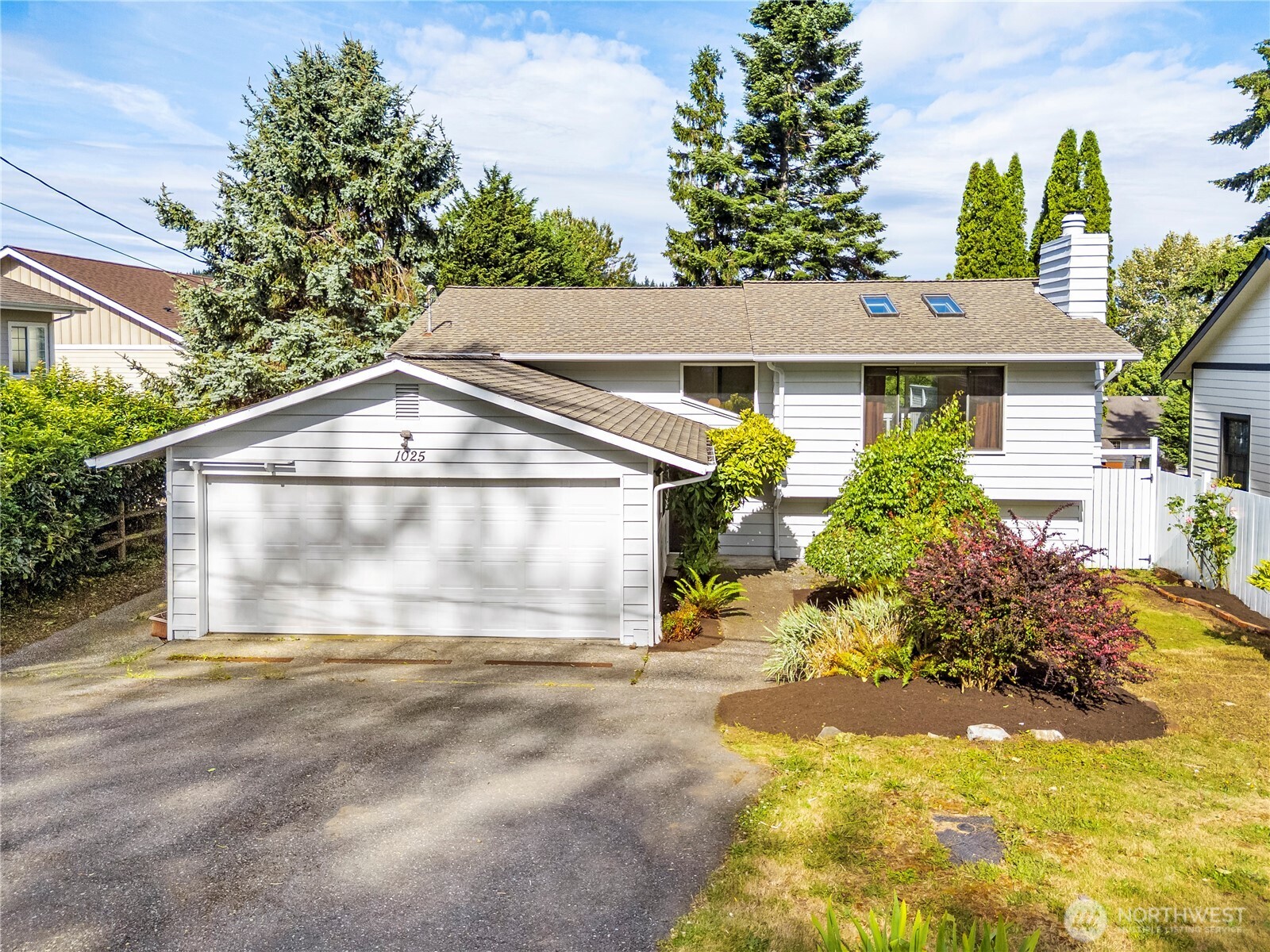 1025 Nevada Street Property Photo 1