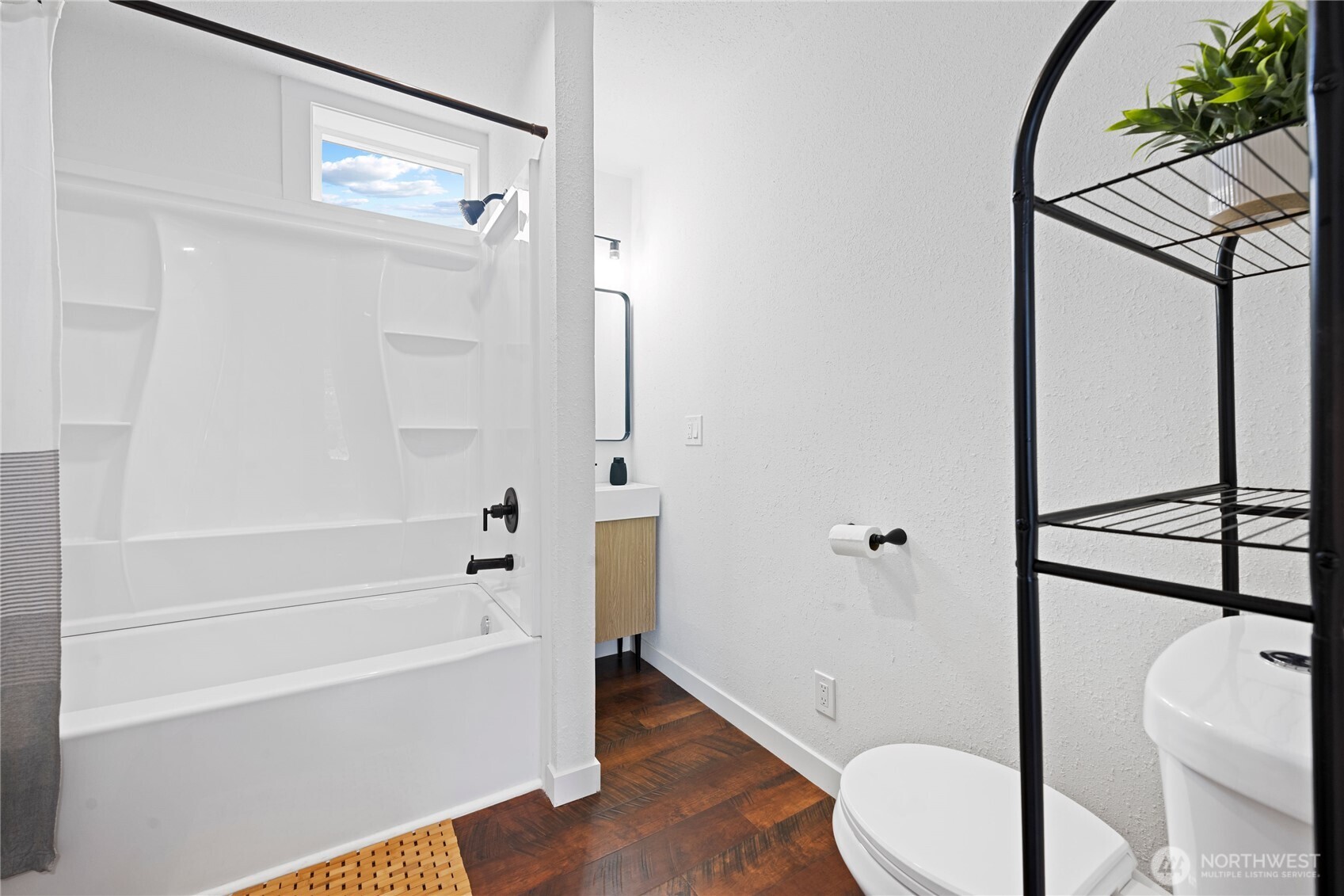 26502 Ridge Avenue Property Photo 9