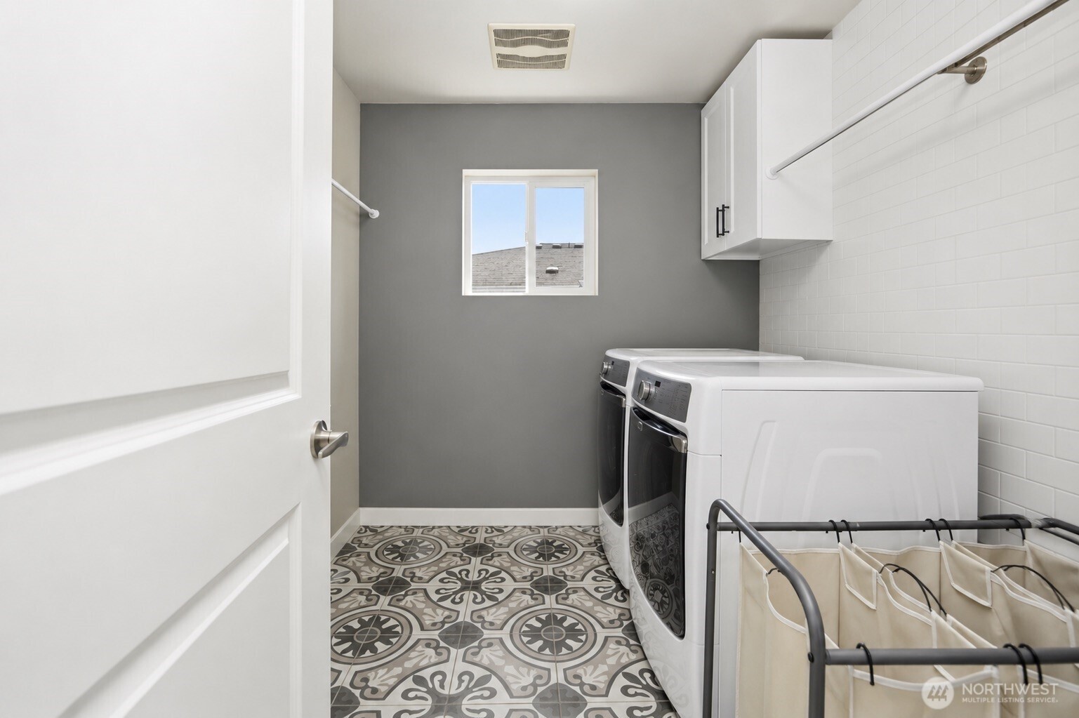 6404 Stuart Place Property Photo 18