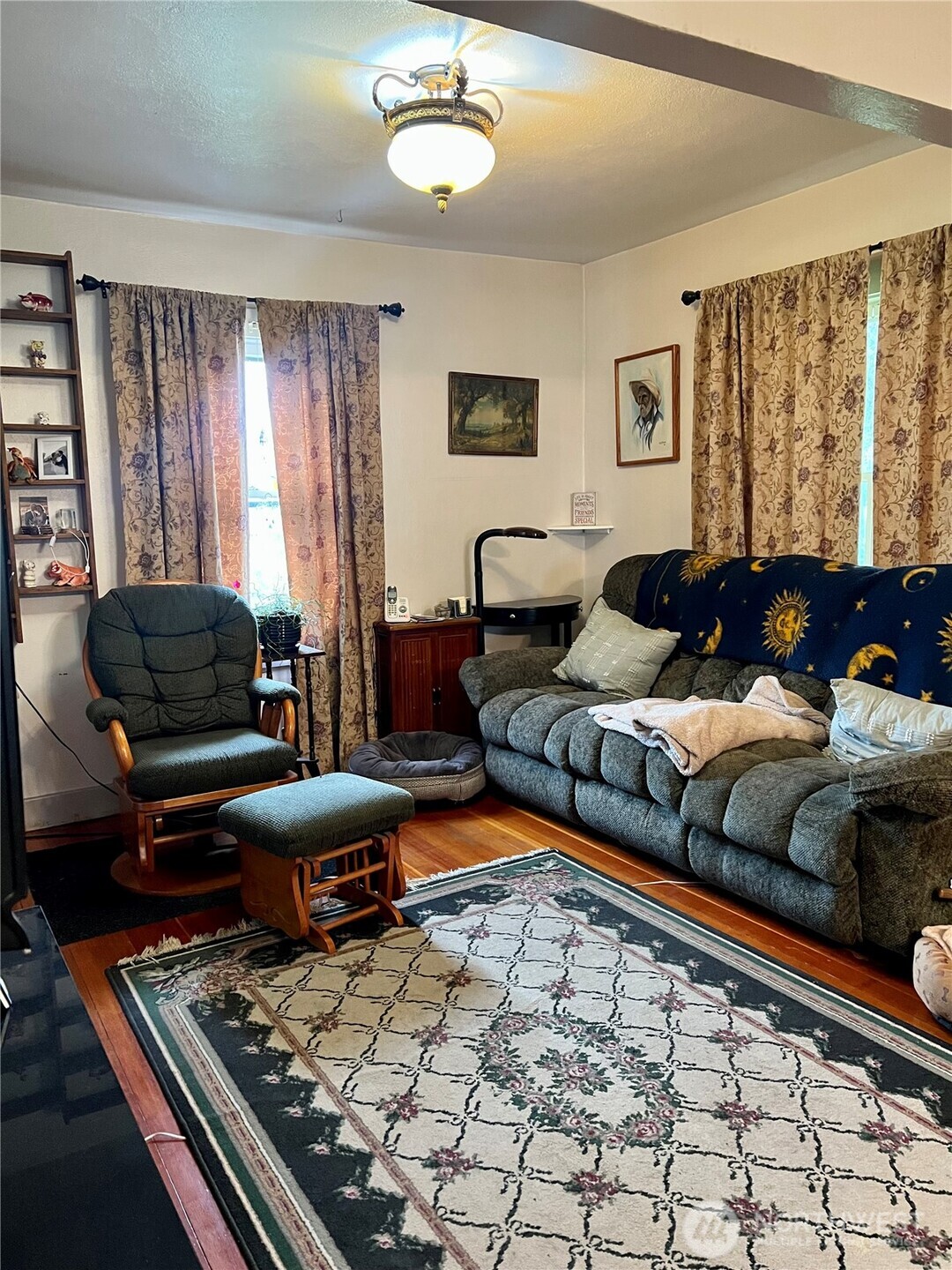 2274 Elmway Property Photo 4