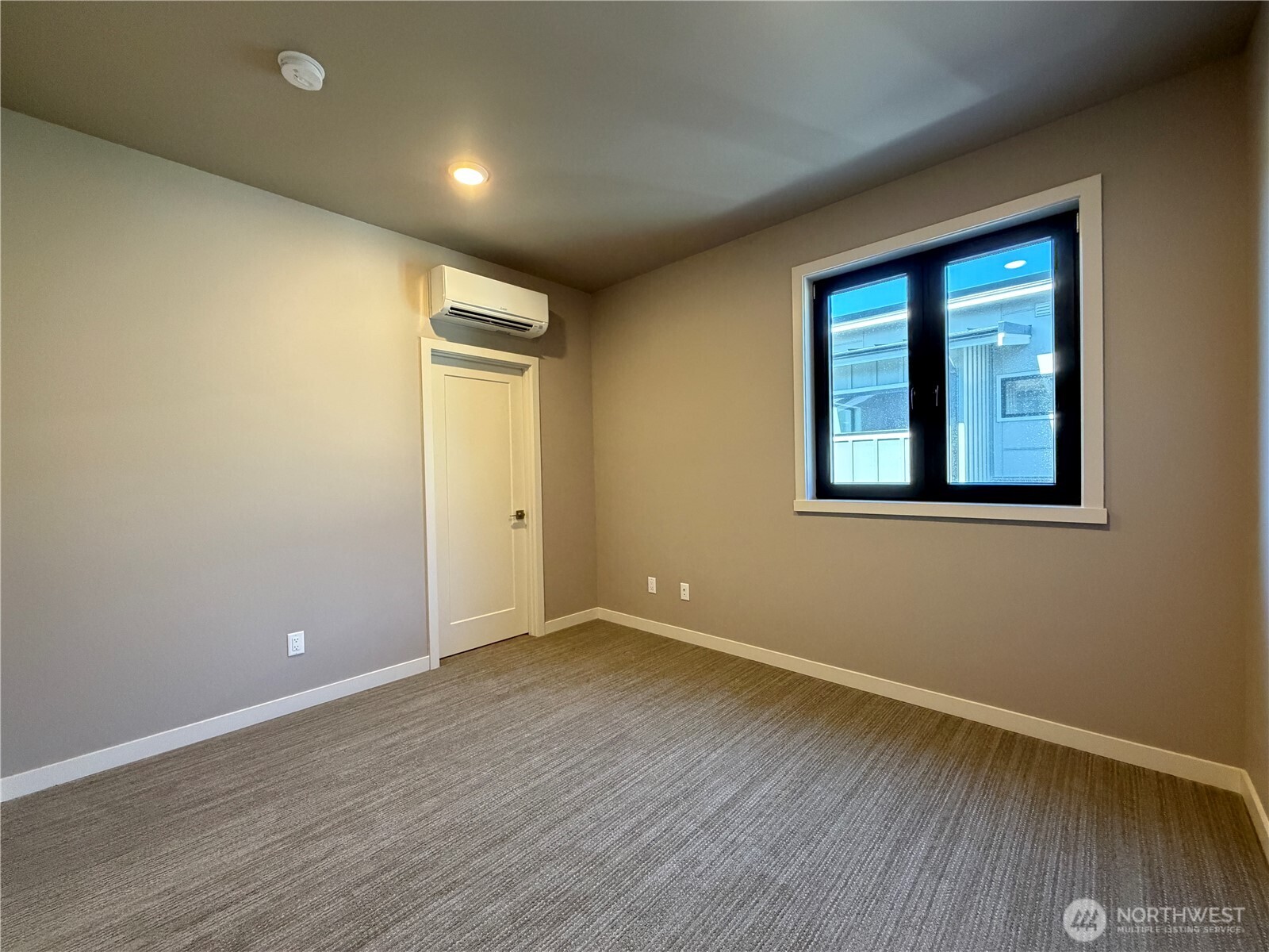 4286 Creston Way Property Photo 22