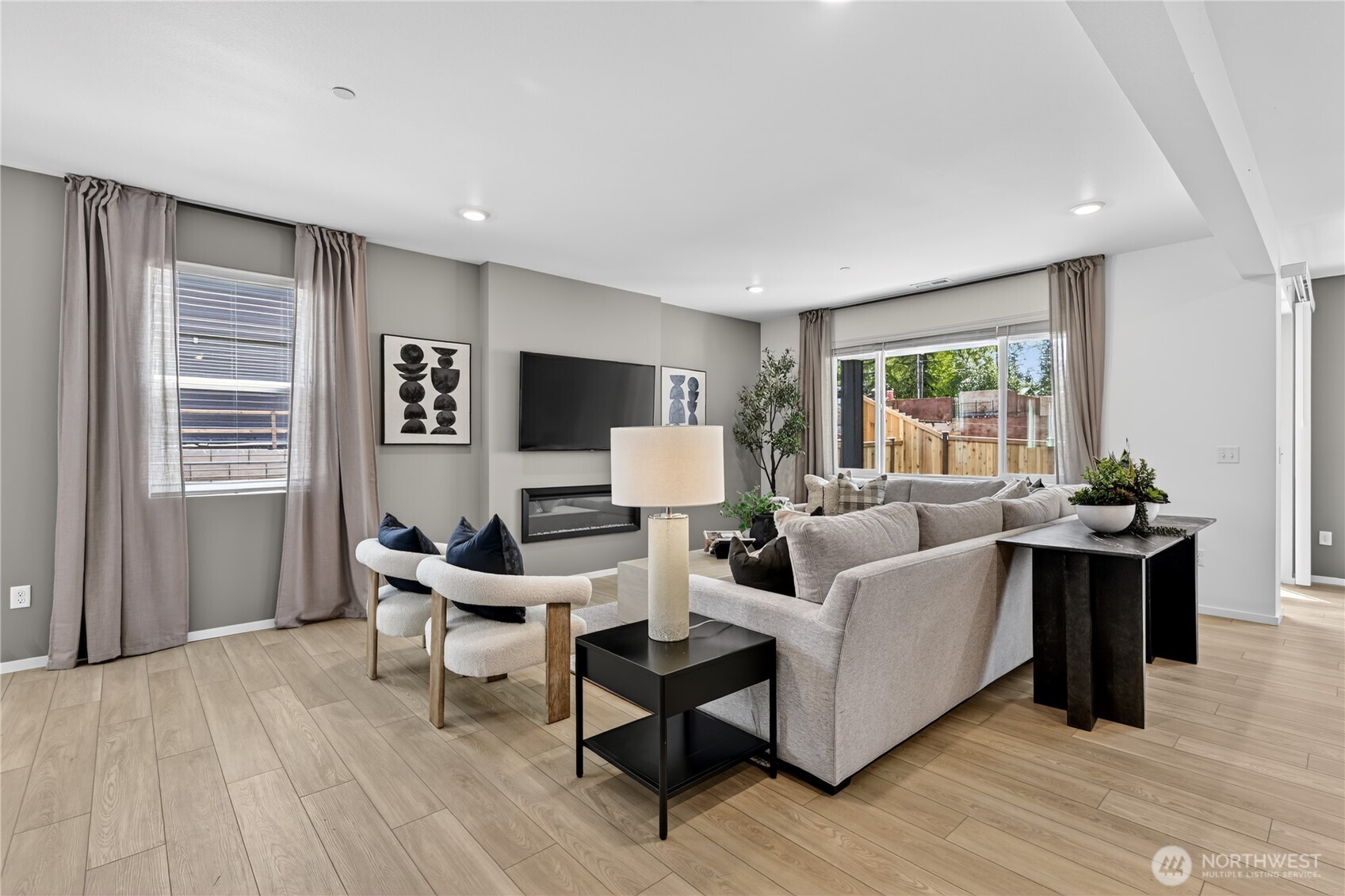 8426 44th Place Property Photo 10