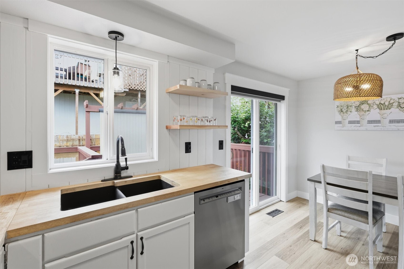 1424 Vecchio Court Property Photo 18