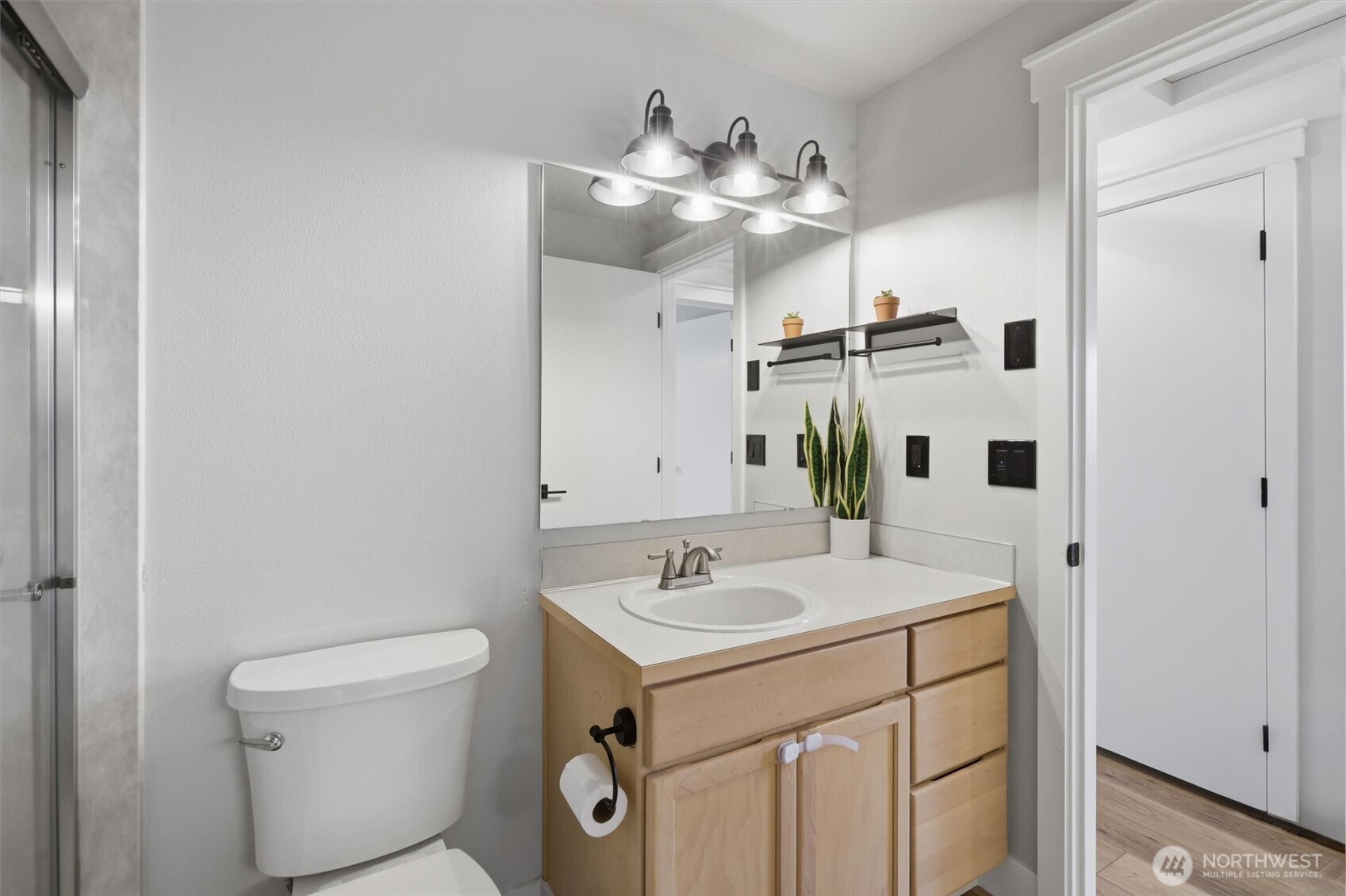 1424 Vecchio Court Property Photo 33