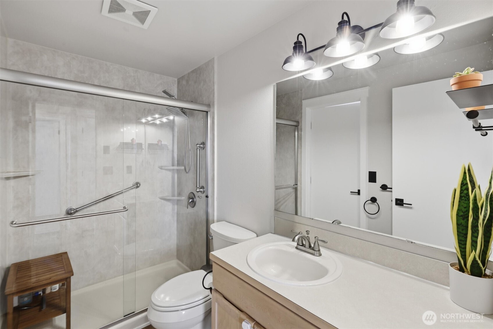 1424 Vecchio Court Property Photo 35