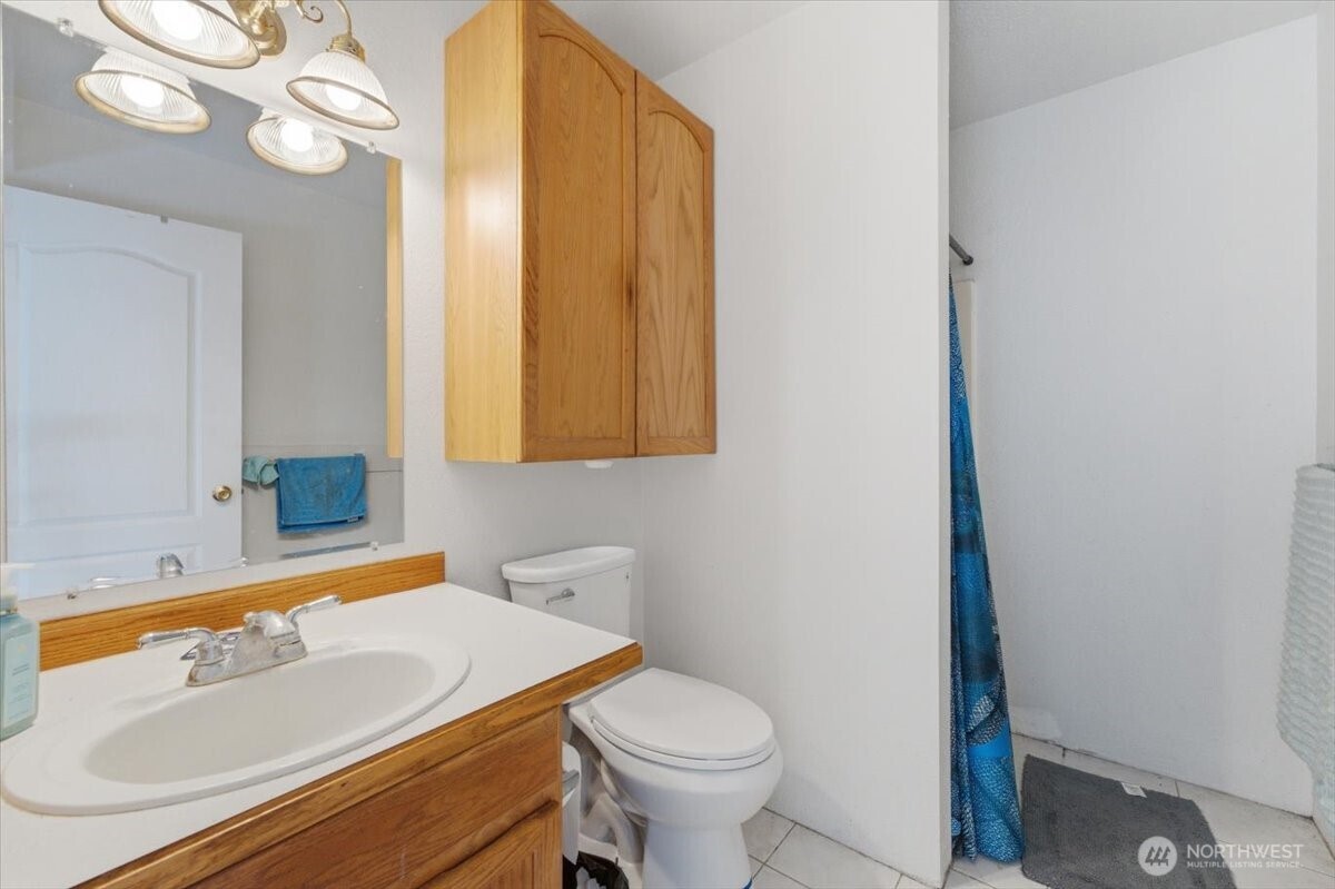 203 2nd Avenue Property Photo 31