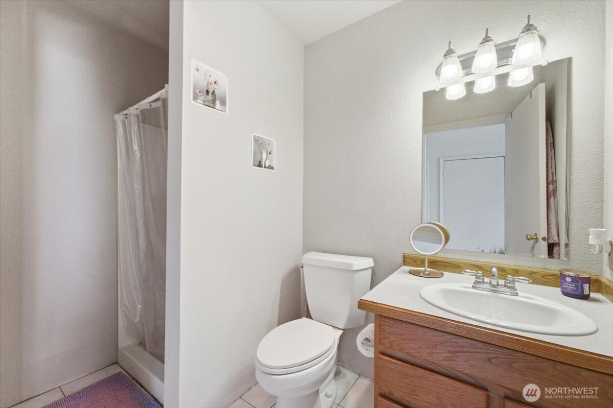 203 2nd Avenue Property Photo 35