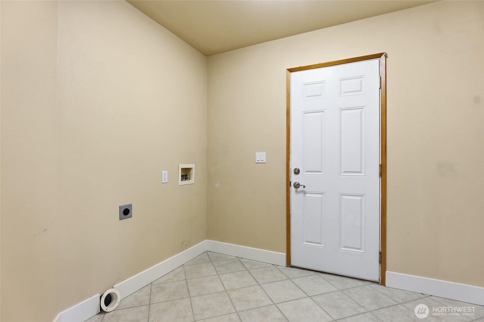 9347 Piperhill Drive Property Photo 37