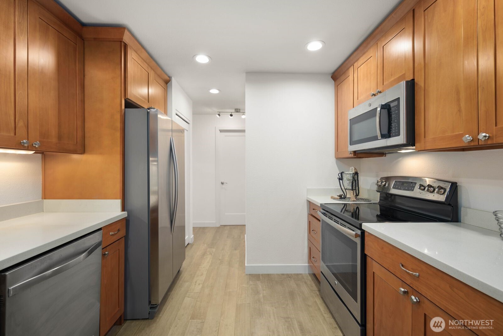 1727 Harbor Avenue N401 Property Photo 14