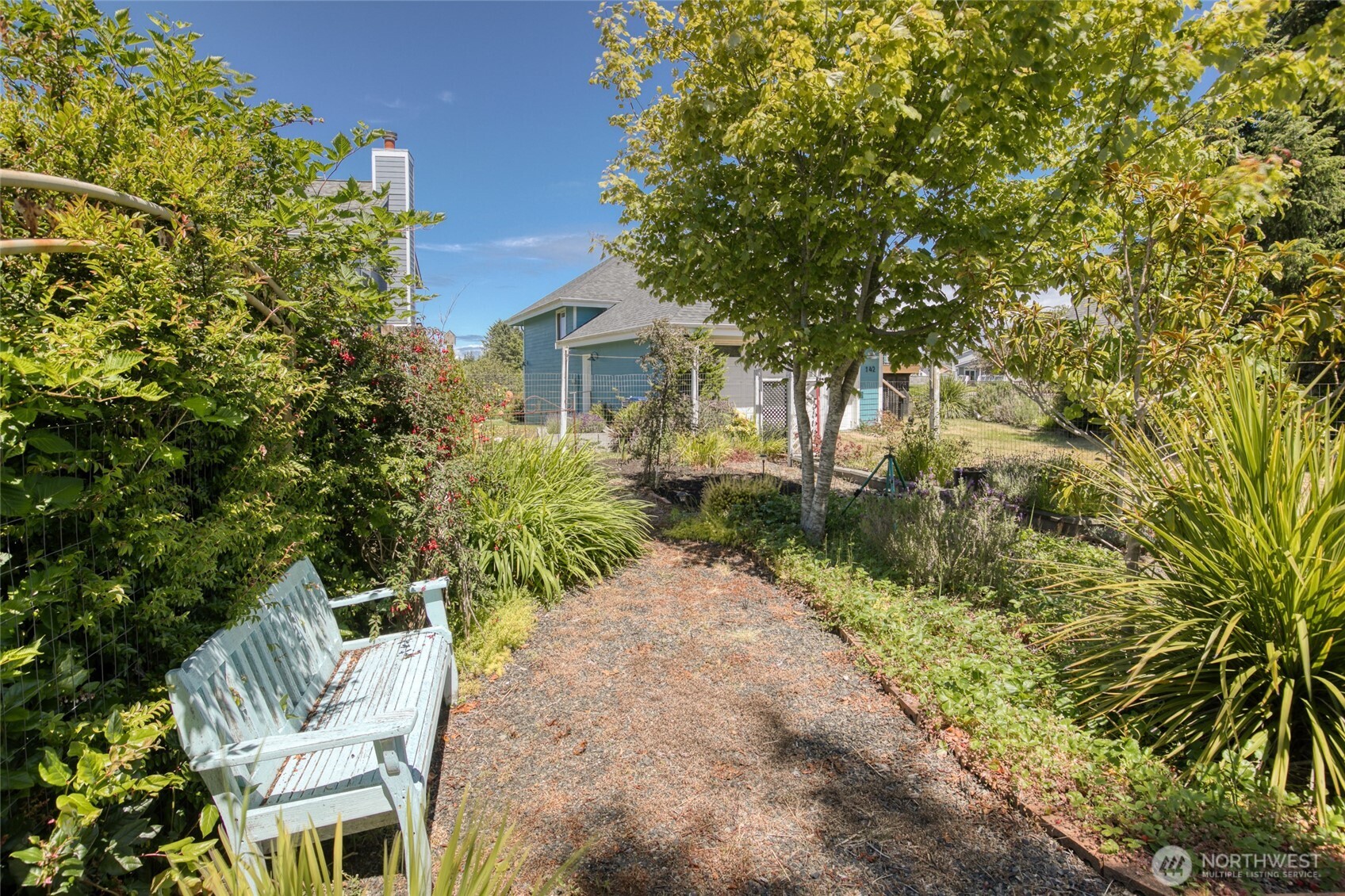 142 Sea Breeze Loop Property Photo 35