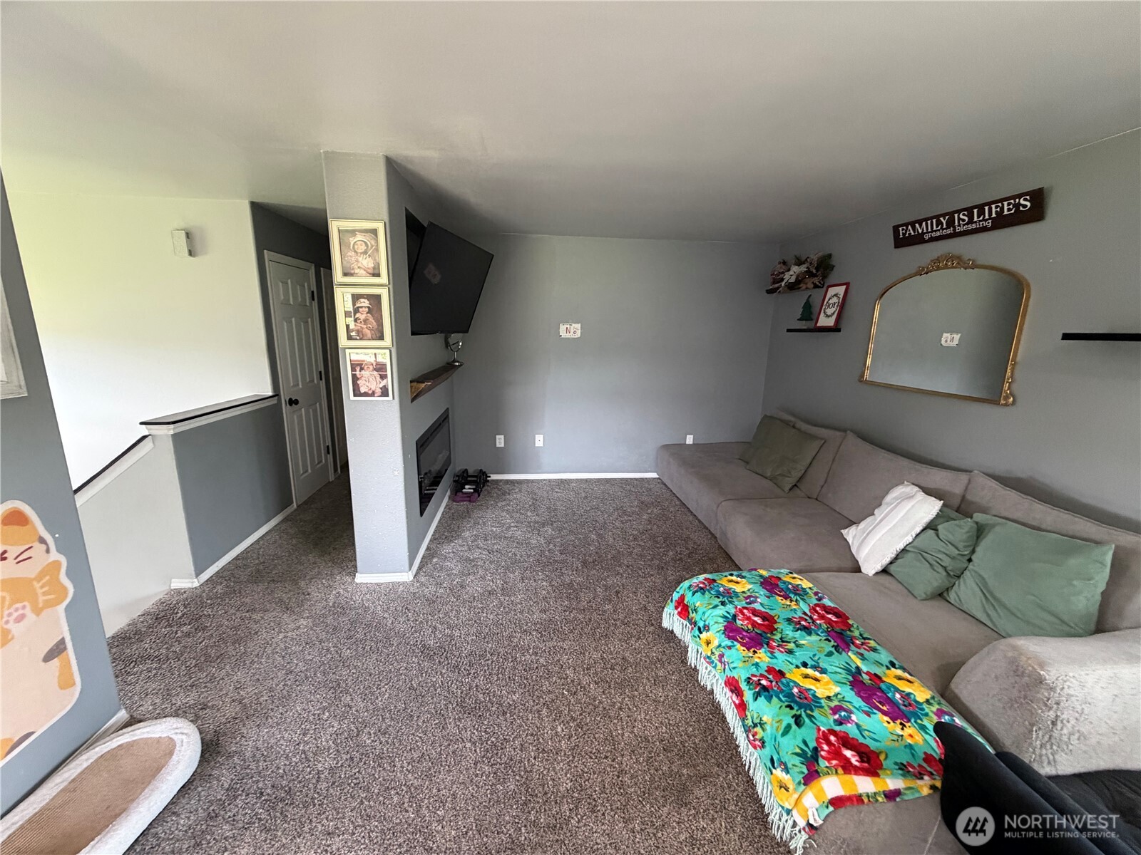 324 Omak River Road Property Photo 4