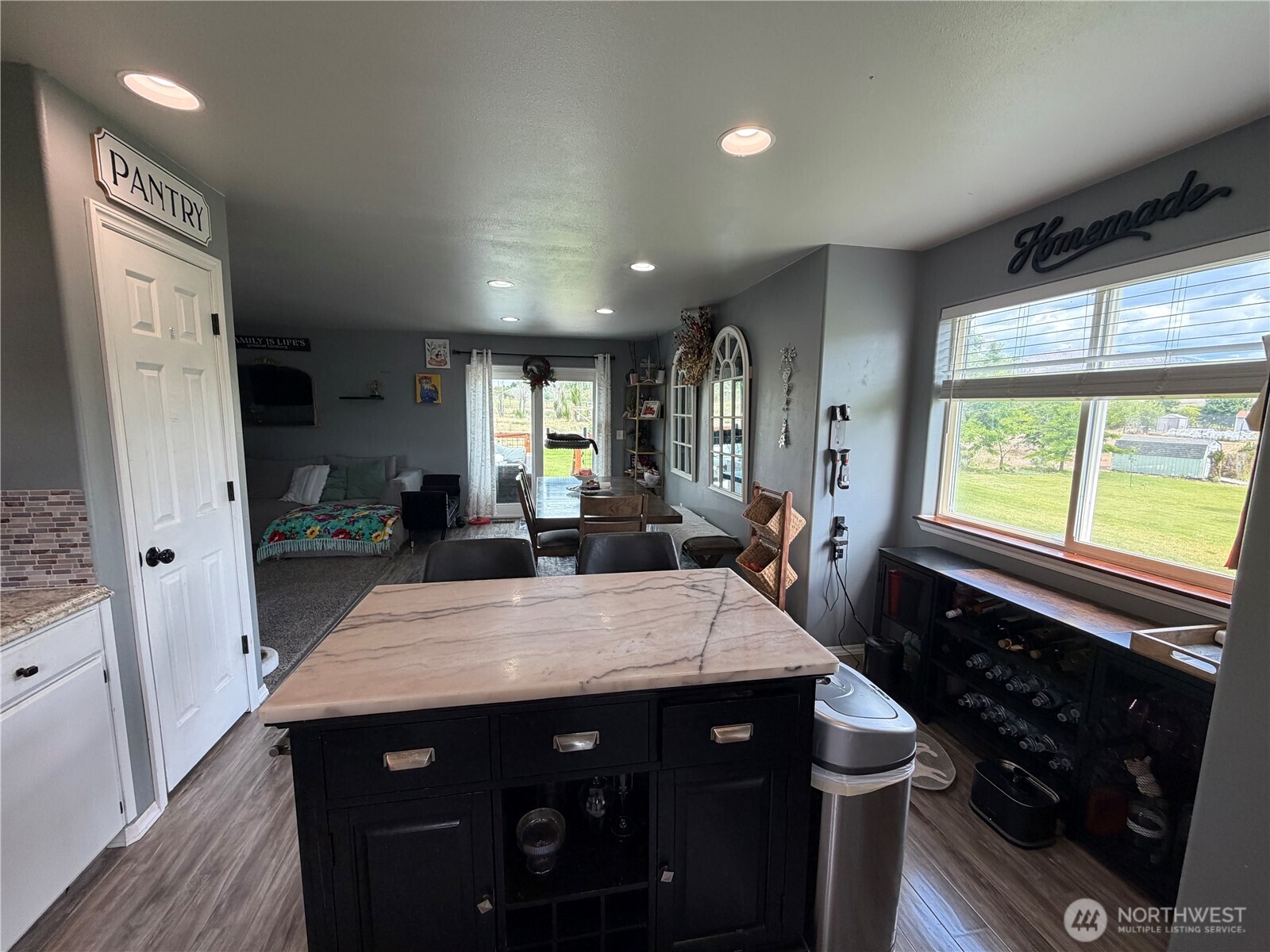324 Omak River Road Property Photo 10