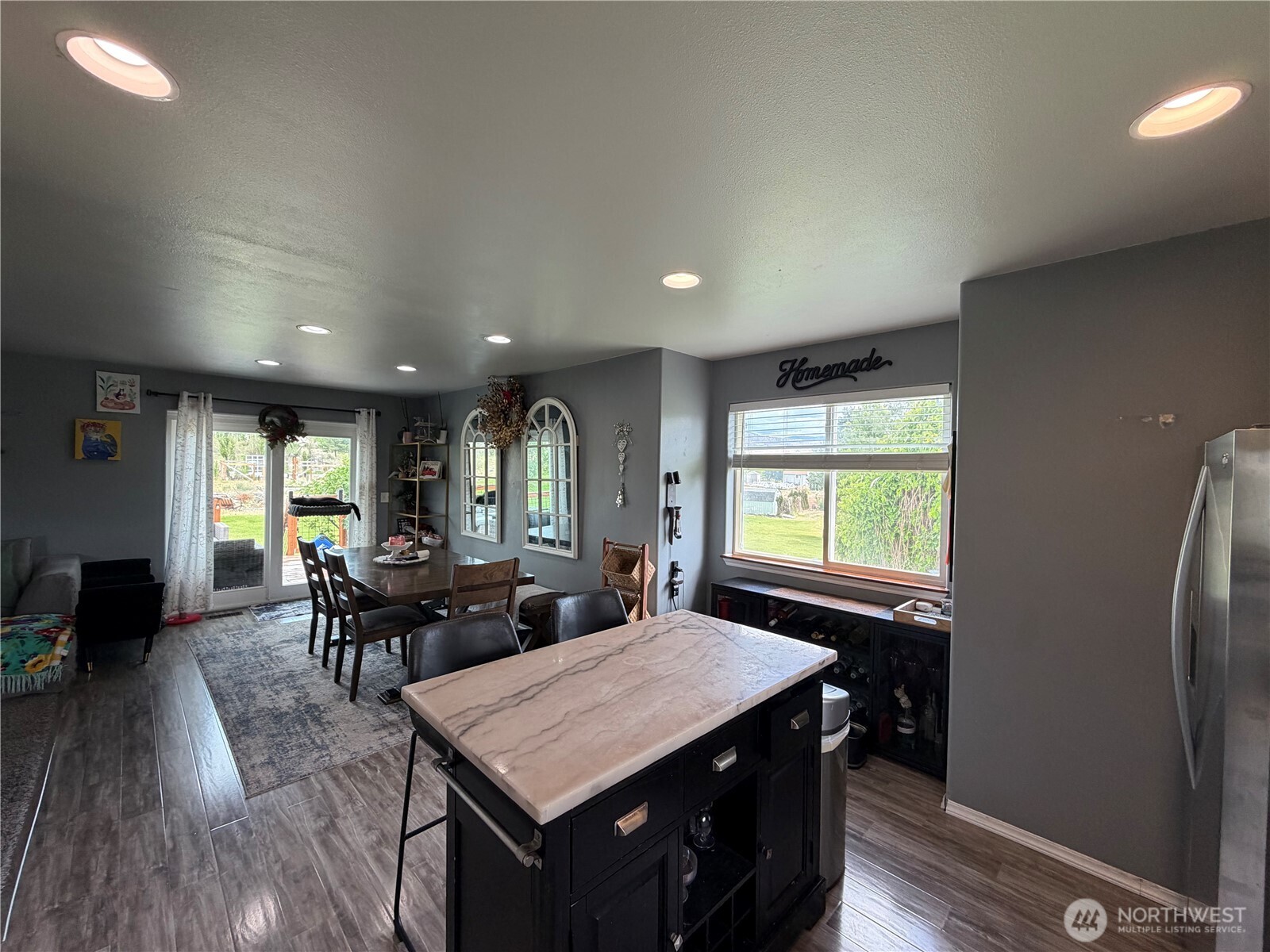 324 Omak River Road Property Photo 11
