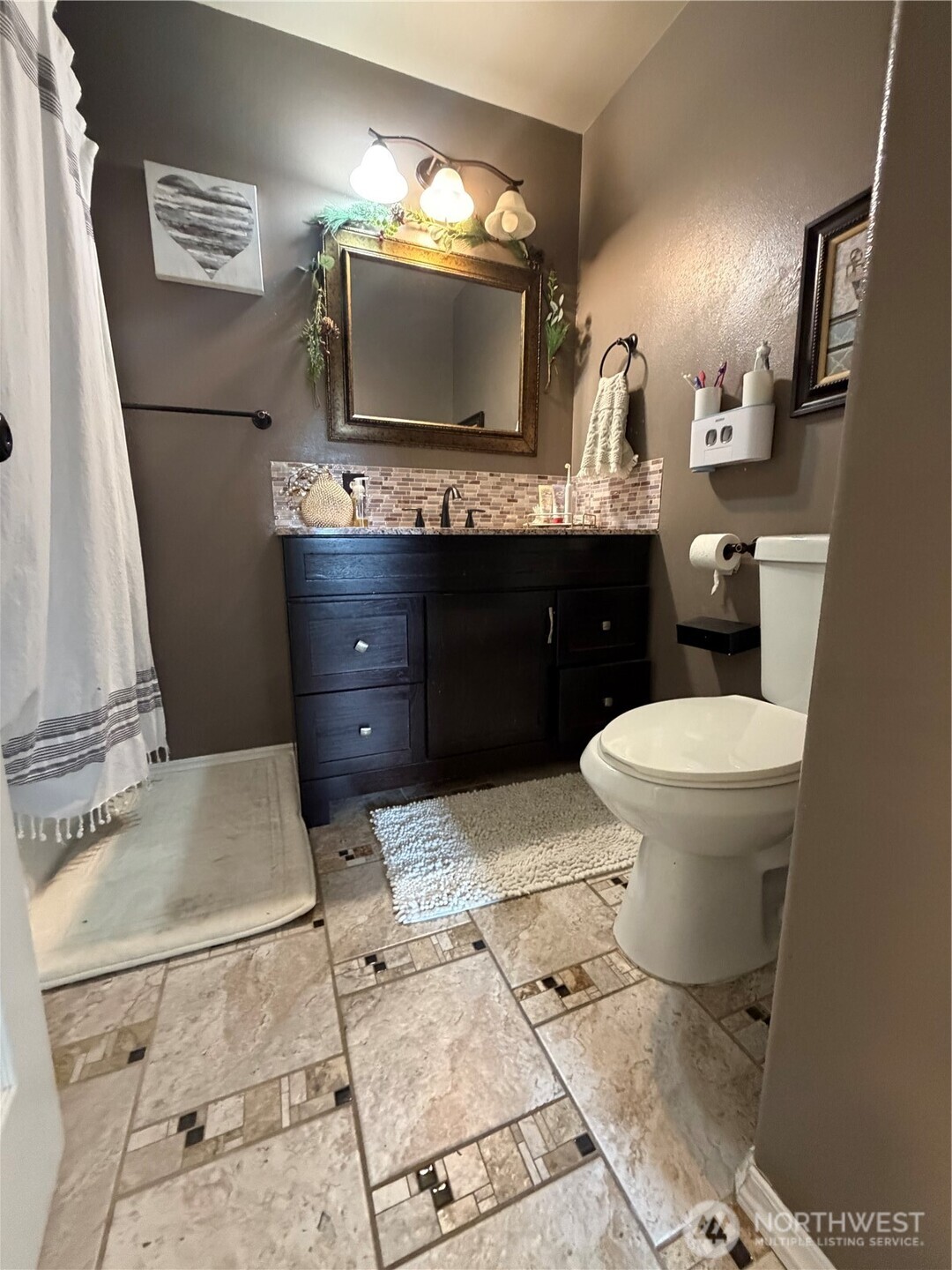 324 Omak River Road Property Photo 17
