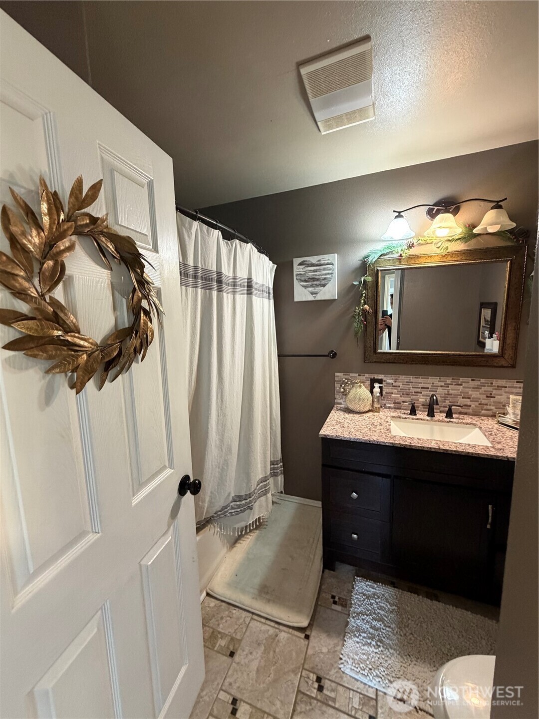 324 Omak River Road Property Photo 18