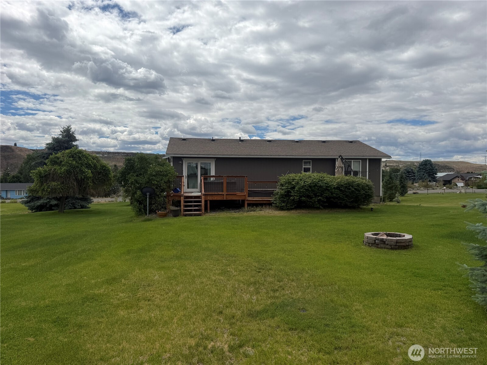324 Omak River Road Property Photo 35