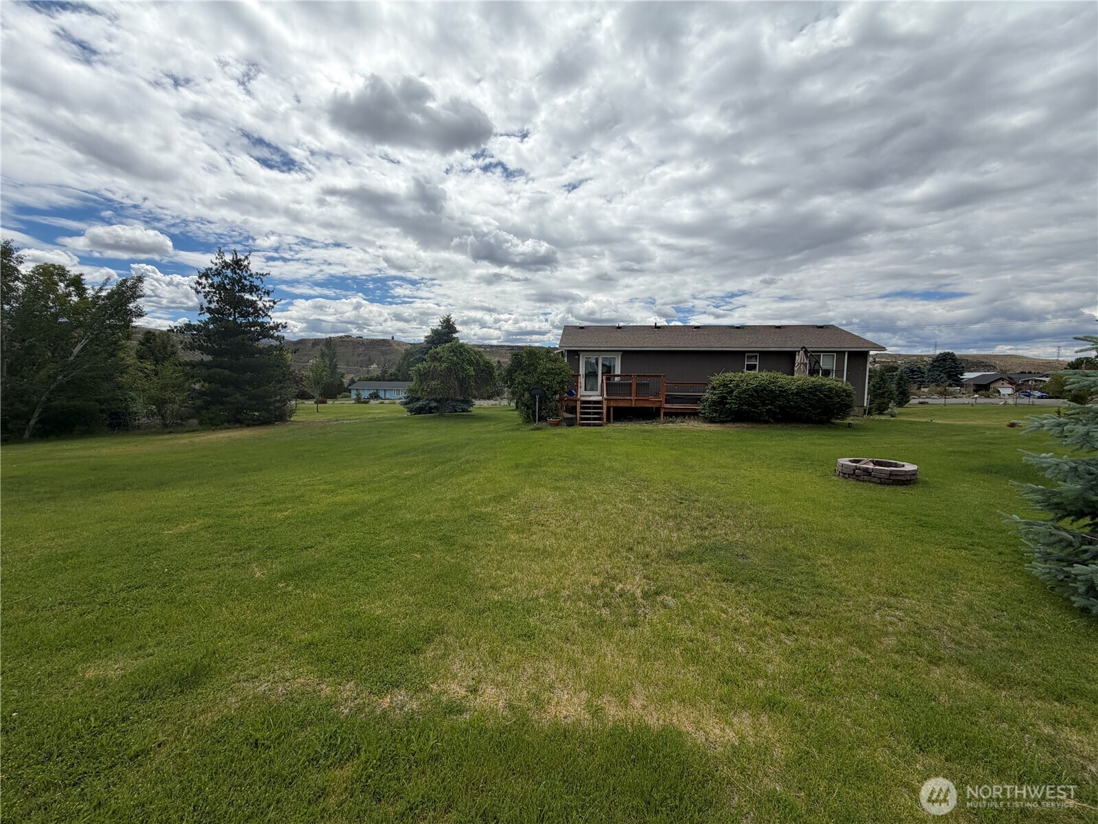 324 Omak River Road Property Photo 36