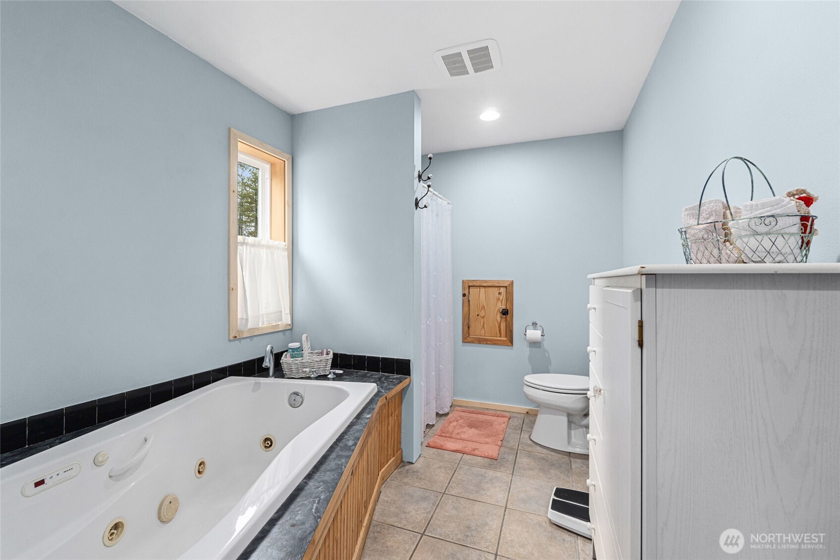40048 Cayuse Cove Property Photo 12