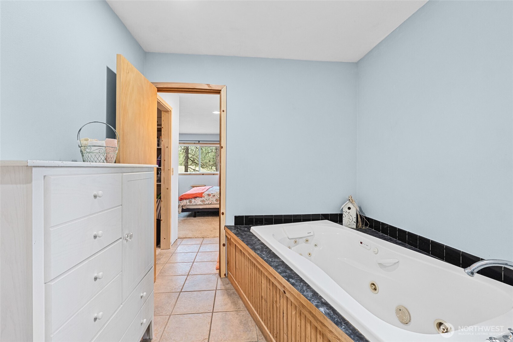 40048 Cayuse Cove Property Photo 13
