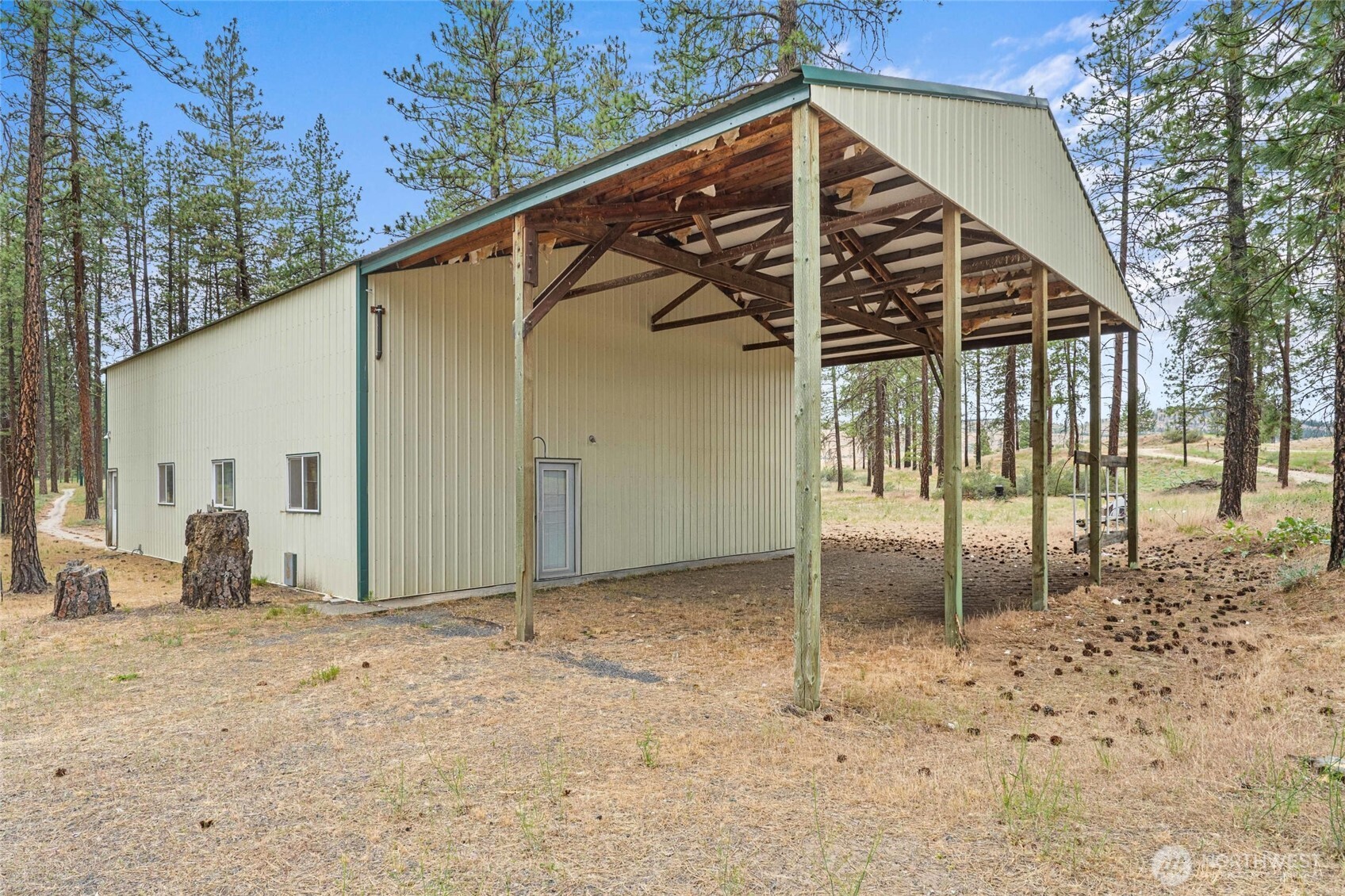40048 Cayuse Cove Property Photo 28