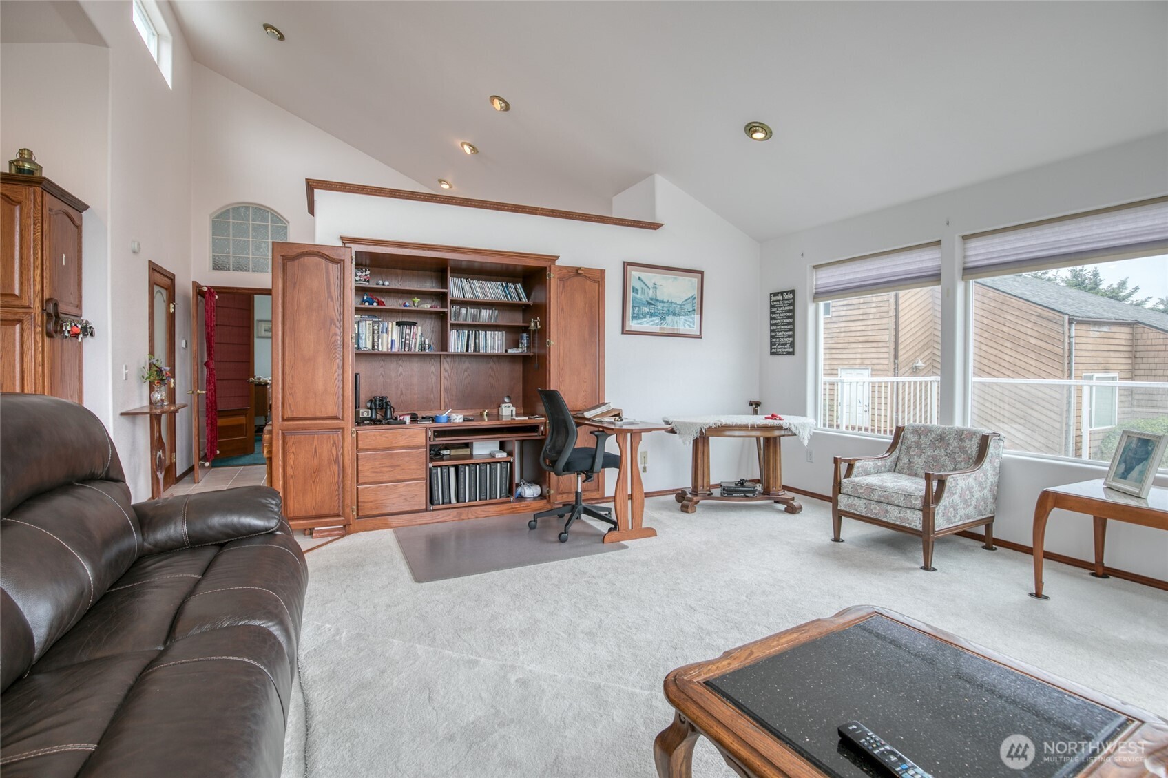 15 Diamond Drive Property Photo 15