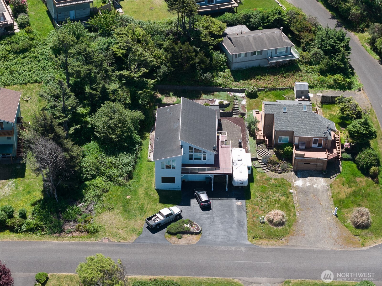 15 Diamond Drive Property Photo 36
