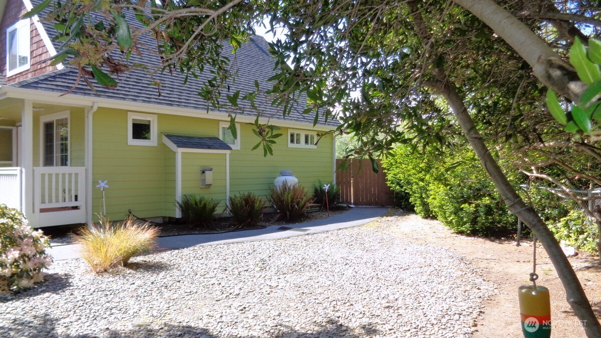 148 Wishkah Street Property Photo 3