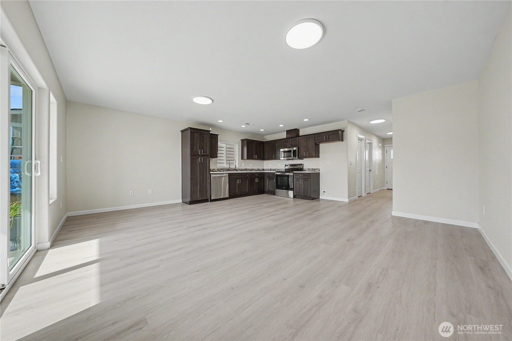 435 N Fifth Avenue Property Photo 10