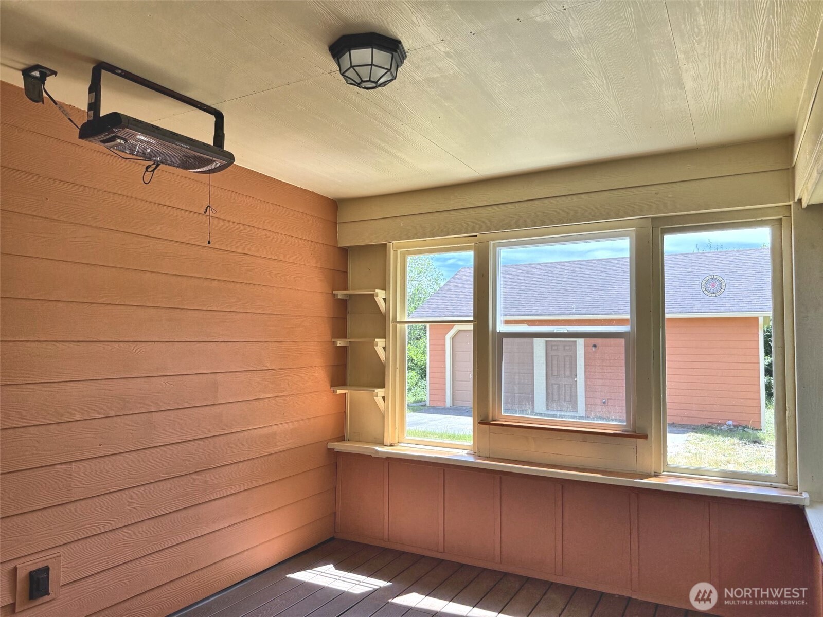 509 Point Brown Avenue Property Photo 17