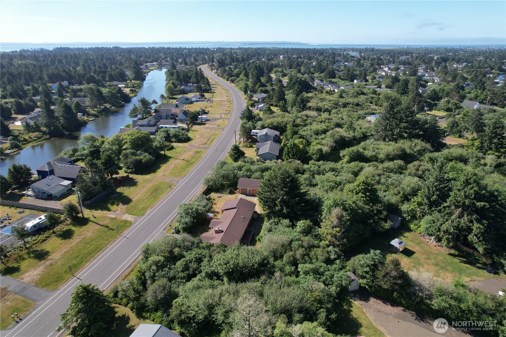 509 Point Brown Avenue Property Photo 32
