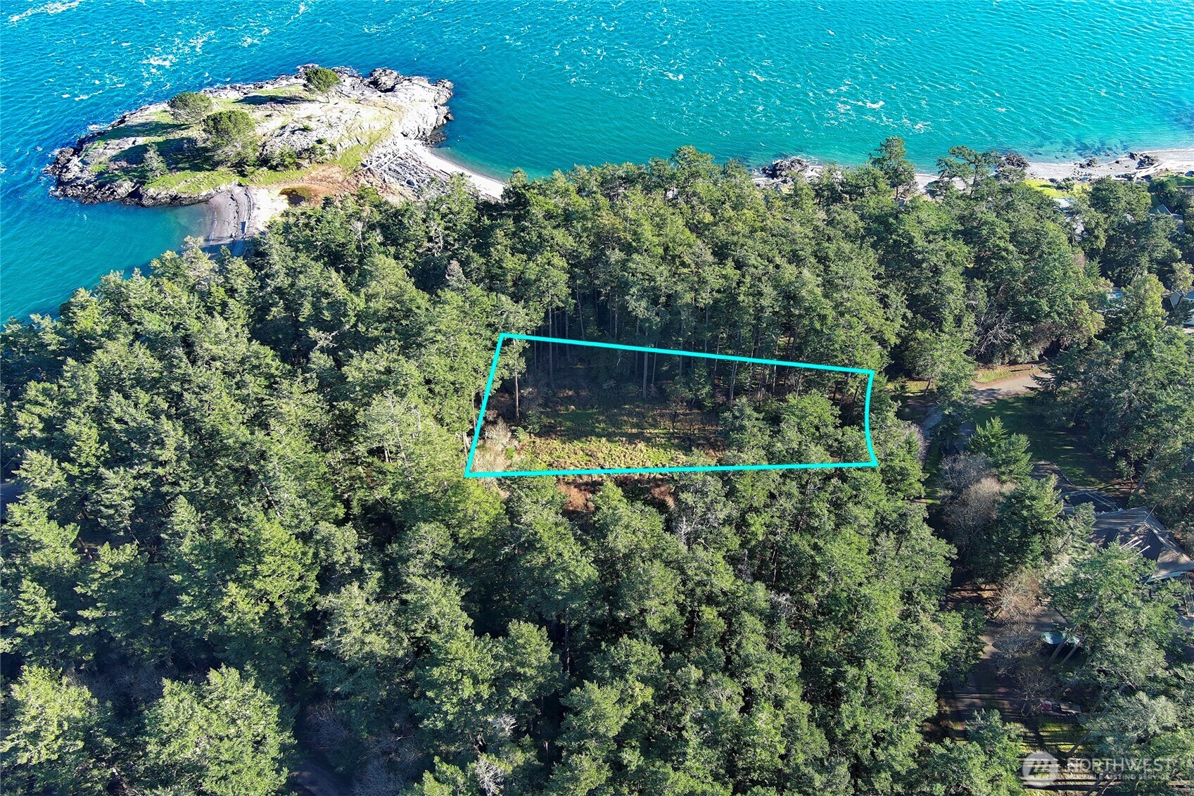 206 Island Drive Property Photo 1