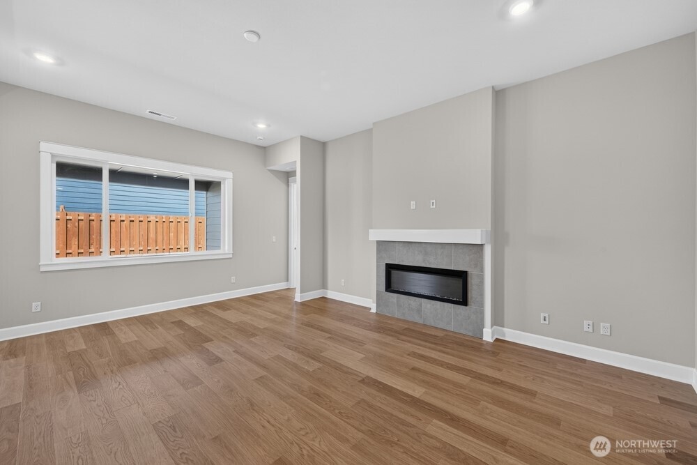 2719 Bowthorpe Street Property Photo 3