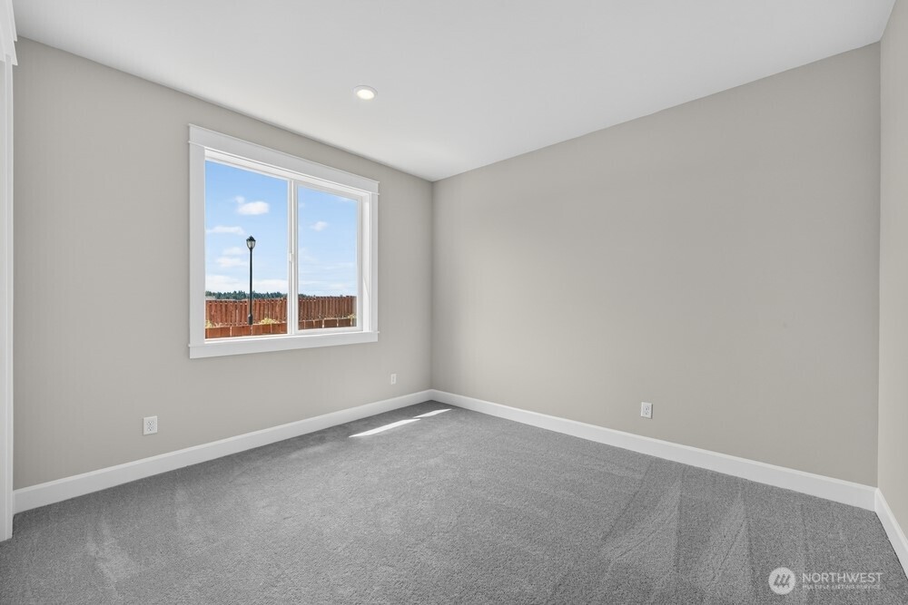 2719 Bowthorpe Street Property Photo 4