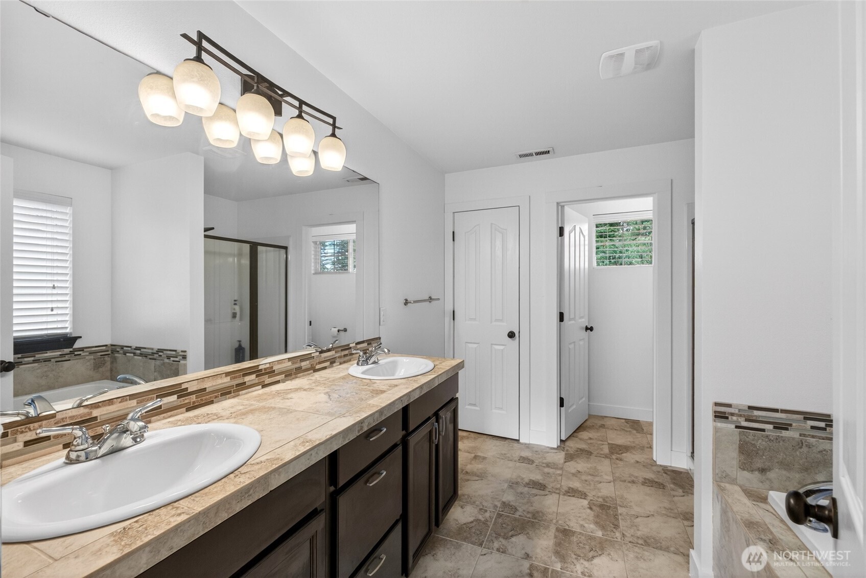 18209 5th Avenue Ct Property Photo 7