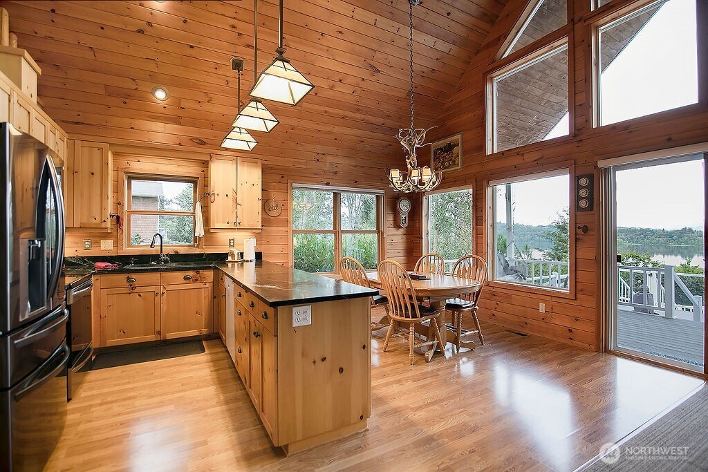 104 E Zola Drive Property Photo 8