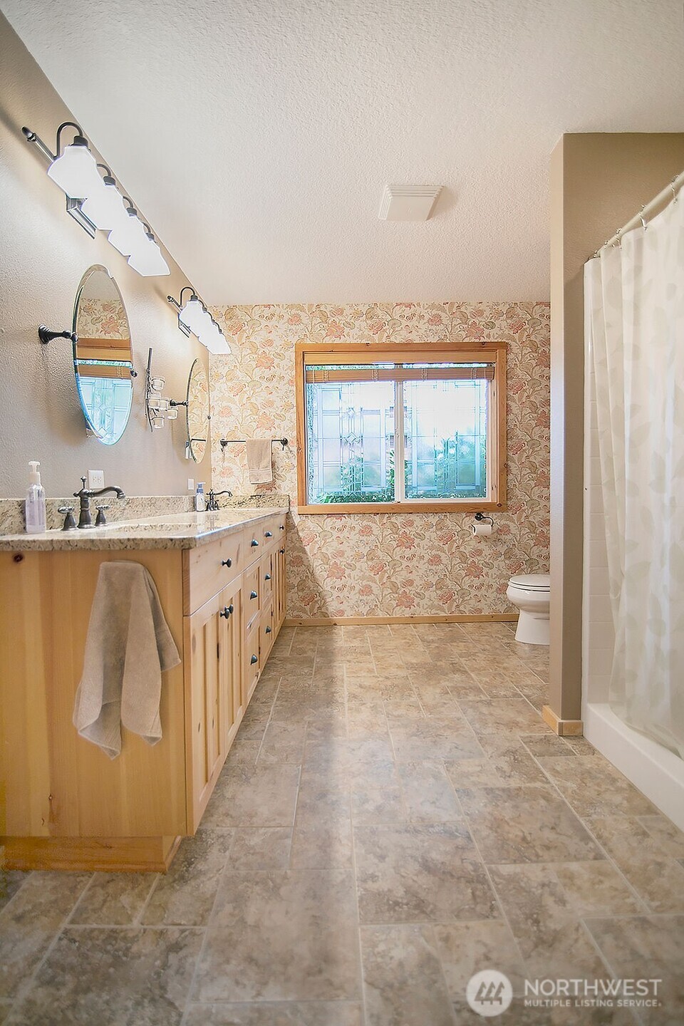 104 E Zola Drive Property Photo 17