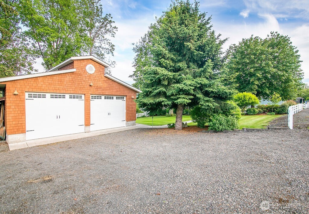 104 E Zola Drive Property Photo 35