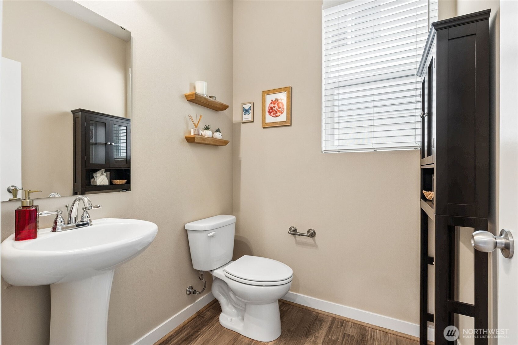 9079 Buttercup Street Property Photo 13
