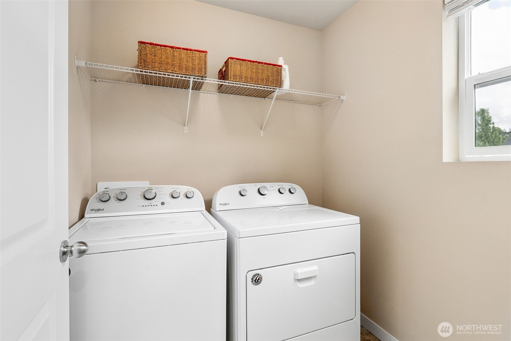 9079 Buttercup Street Property Photo 22