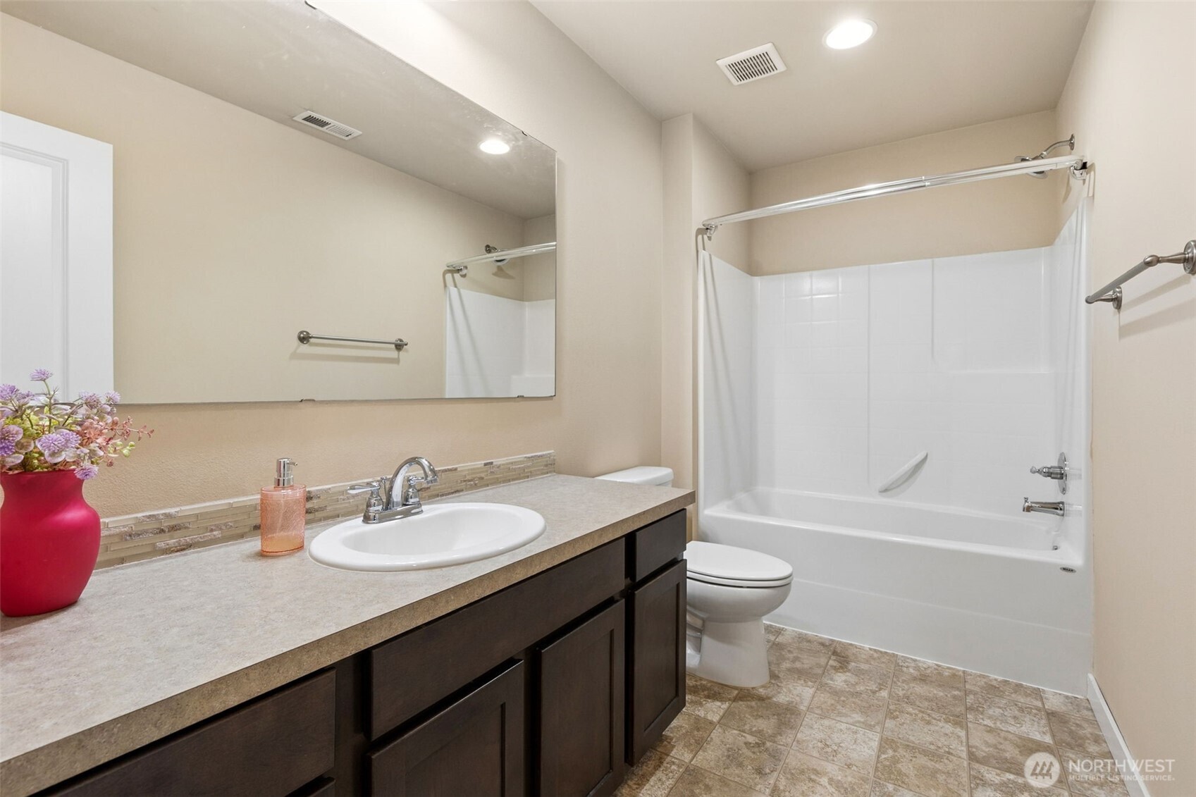 9079 Buttercup Street Property Photo 23