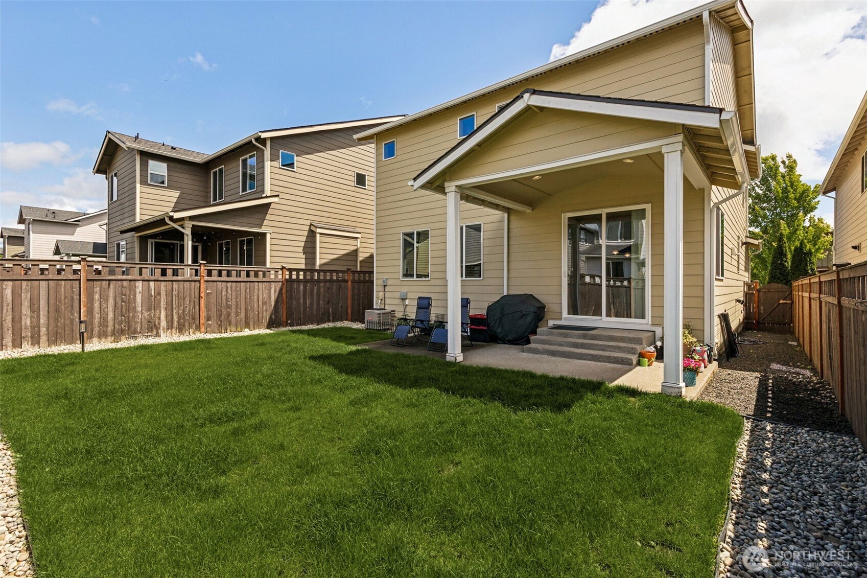 9079 Buttercup Street Property Photo 24