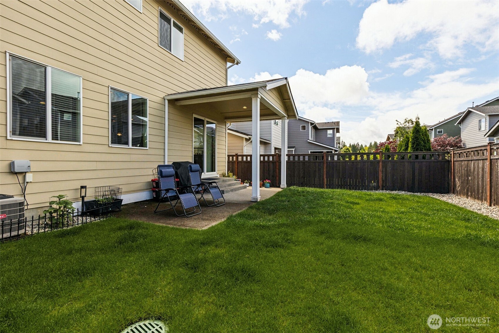 9079 Buttercup Street Property Photo 25