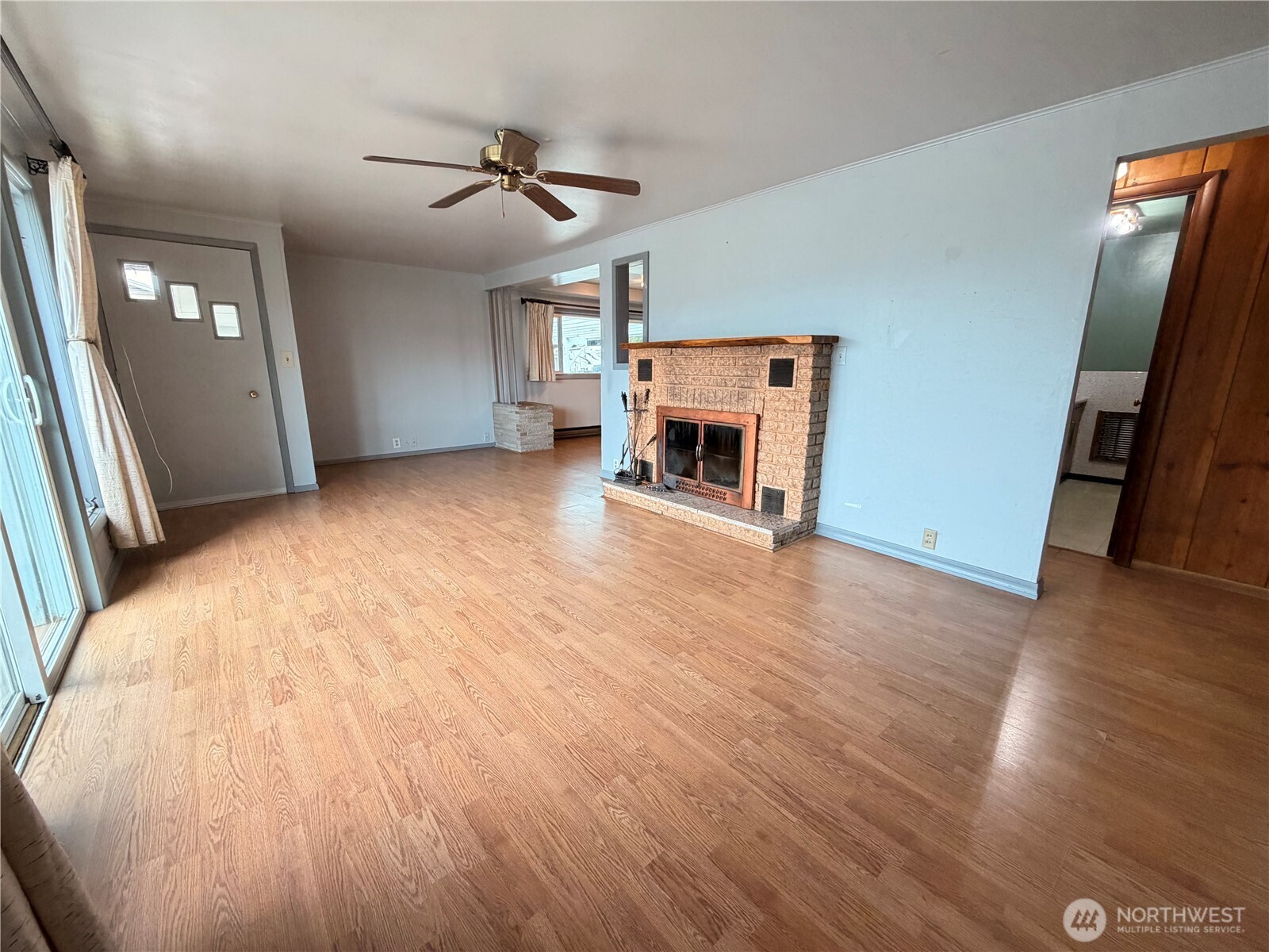 2108 Deerpath Property Photo 8