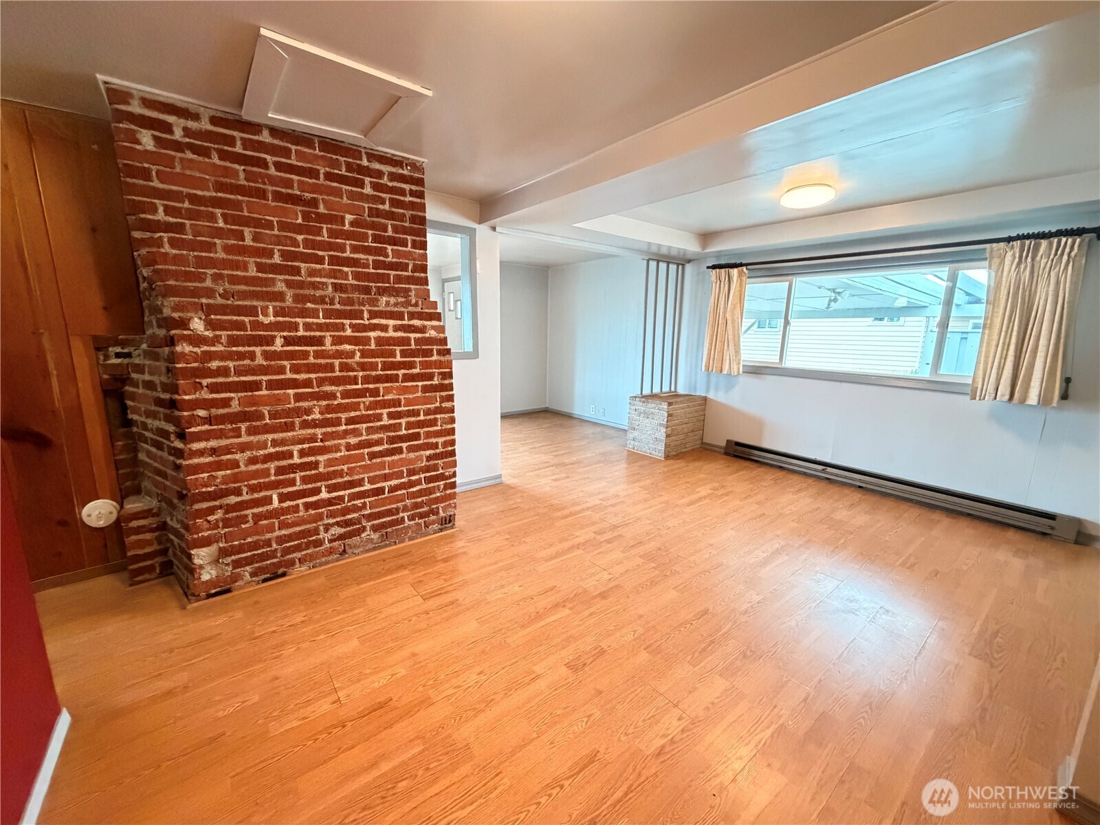 2108 Deerpath Property Photo 10