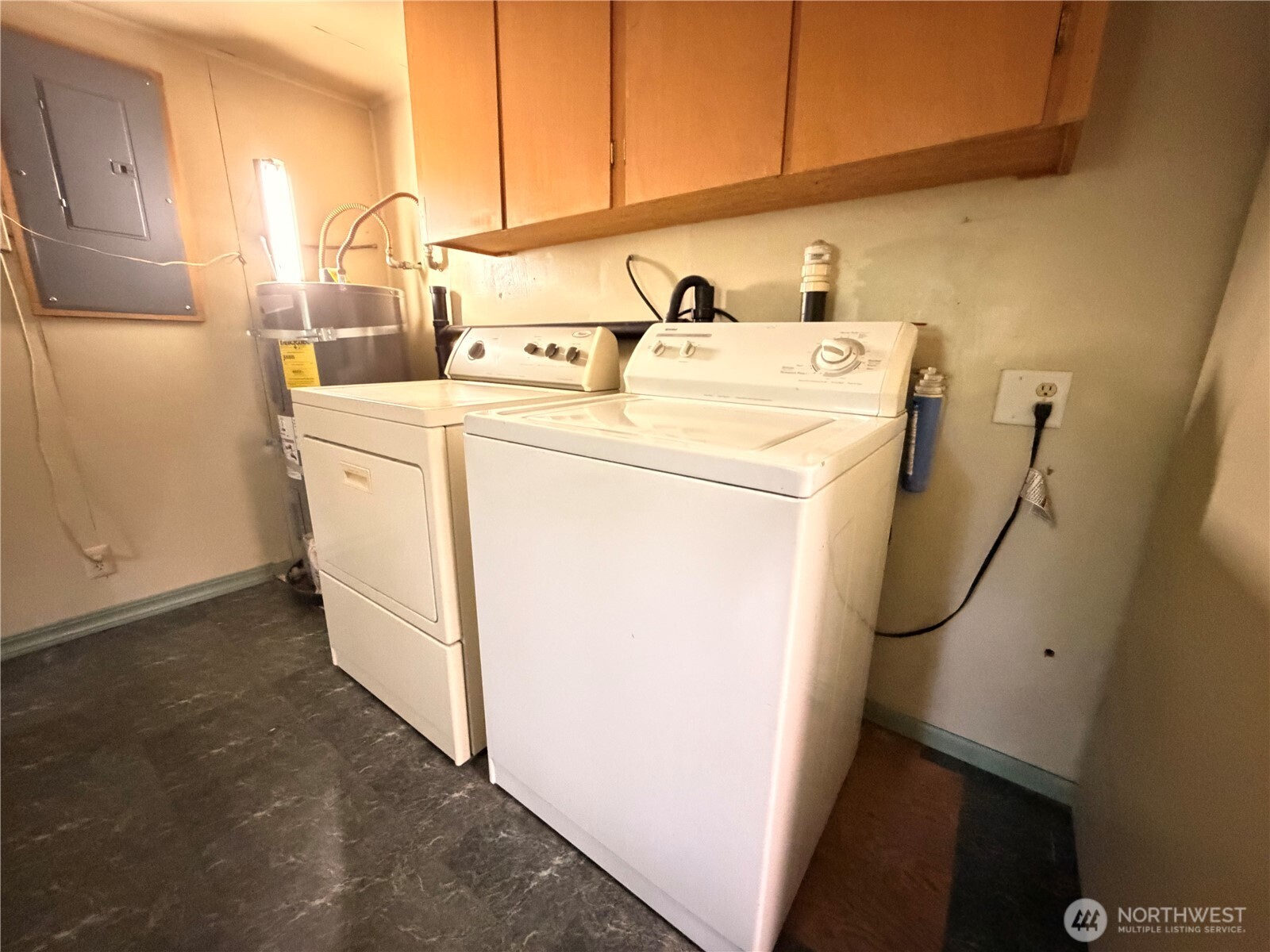 2108 Deerpath Property Photo 19